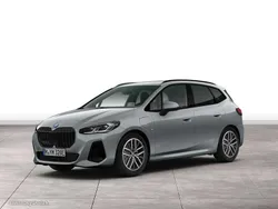 Skyscraper grau Neu 2025 BMW 230e Active Tourer M Sport Van / Kleinbus | 55.690 € (Fairer Preis)