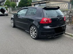 Schwarz Gebraucht 2006 VW Golf V Limousine | 3.200 € (Fairer Preis)