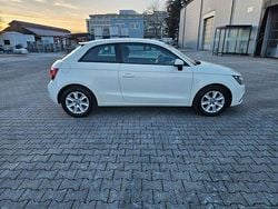 Weiß Gebraucht 2013 Audi A1 Attraction Kleinwagen | 5.200 € (Fairer Preis)