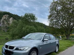 Grau Gebraucht 2006 BMW 318 Limousine | 2.900 € (Fairer Preis)