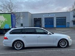 Weiß Gebraucht 2009 BMW 530 Performance Kombi | 7.800 € (Guter Preis)