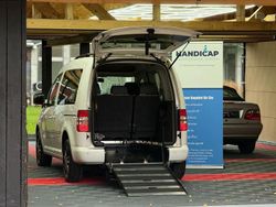 Weiß Gebraucht 2014 VW Caddy Edition Van / Kleinbus | 24.900 €