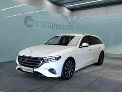 Weiß Gebraucht 2024 Mercedes E300 Kombi | 57.499 €