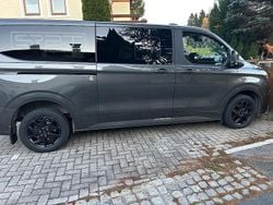Grau Gebraucht 2025 Ford Tourneo Titanium X Van / Kleinbus | 63.000 €