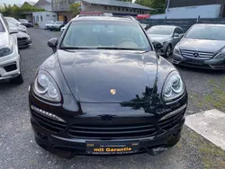 Tiefschwarzmetallic Gebraucht 2011 Porsche Cayenne SUV | 17.999 € (Etwas zu teuer)