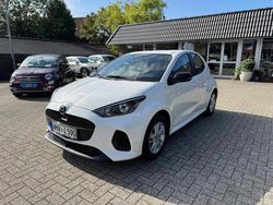 Lunar white Neu 2025 Mazda 2 Center-Line Kleinwagen | 24.990 € (Etwas zu teuer)
