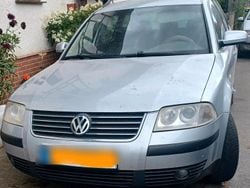 Silber Gebraucht 2003 VW Passat Kombi | 250 € (Superpreis)