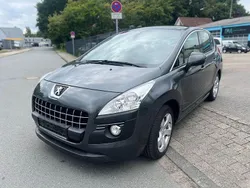 Grau Gebraucht 2011 Peugeot 3008 Premium Limousine | 6.250 € (Etwas zu teuer)