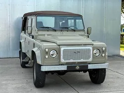 Grau Gebraucht 2005 Land Rover Defender SUV | 95.000 €