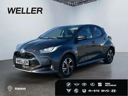 Marlingrau metallic Neu 2025 Toyota Yaris Hybrid Kleinwagen | 26.880 € (Etwas zu teuer)