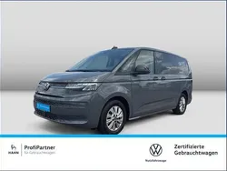 Grau Gebraucht 2022 VW Multivan Life Van / Kleinbus | 42.490 € (Superpreis)