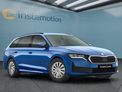 Blau Neu 2025 Skoda Octavia Kombi | 25.149 € (Superpreis)