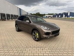 Gebraucht 2015 Porsche Cayenne S E-Hybrid SUV | 21.450 € (Fairer Preis)