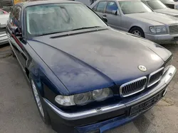 Blau Gebraucht 1998 BMW 735 Limousine | 9.500 € (Etwas zu teuer)