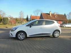 Weiß metallic Gebraucht 2016 Renault Clio IV Dynamique Kleinwagen | 8.800 € (Fairer Preis)