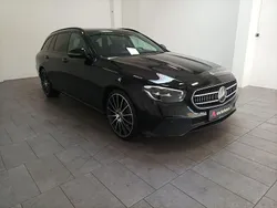 Schwarz Gebraucht 2022 Mercedes E220 Avantgarde Kombi | 34.370 € (Fairer Preis)