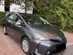 Grau Gebraucht 2017 Toyota Prius+ Plus Van / Kleinbus | 16.800 € (Fairer Preis)