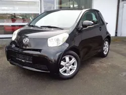 Mysticschwarz Gebraucht 2010 Toyota iQ Kleinwagen | 5.500 € (Teuer)