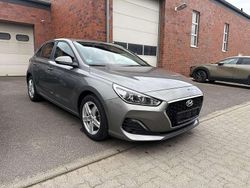 Grau Gebraucht 2018 Hyundai i30 Select Kleinwagen | 13.900 € (Fairer Preis)