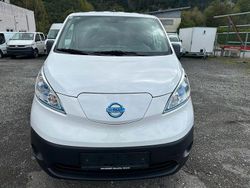 Weiß Gebraucht 2017 Nissan e-NV200 Comfort Van | 6.500 € (Teuer)
