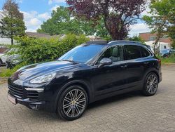 Blau Gebraucht 2016 Porsche Cayenne SUV | 33.950 € (Fairer Preis)