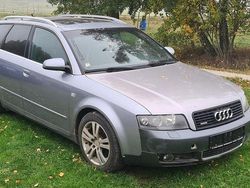 Silber Gebraucht 2003 Audi A4 Ambiente Kombi | 2.900 € (Fairer Preis)