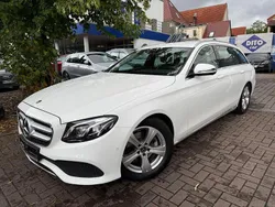 Weiß Gebraucht 2017 Mercedes E200 Avantgarde Limousine | 21.950 € (Superpreis)