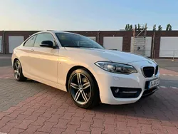 Weiß Gebraucht 2016 BMW 220 Coupé | 12.900 € (Fairer Preis)