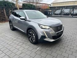 Grau Gebraucht 2022 Peugeot e-2008 Allure SUV | 18.500 € (Guter Preis)