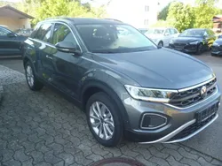 Grau Neu 2025 VW T-Roc Life SUV | 31.950 € (Superpreis)