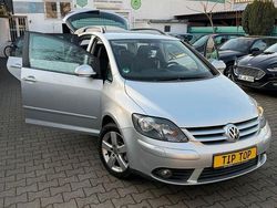 Grau Gebraucht 2008 VW Golf Plus Cross Edition Van / Kleinbus | 4.299 € (Fairer Preis)