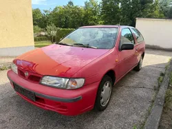Rot Gebraucht 1997 Nissan Almera Kleinwagen | 999 €