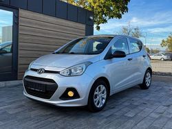 Silber Gebraucht 2014 Hyundai i10 Classic Kleinwagen | 5.290 € (Guter Preis)