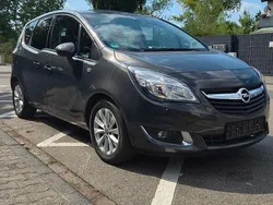 Grau Gebraucht 2015 Opel Meriva Edition Van / Kleinbus | 8.900 € (Fairer Preis)