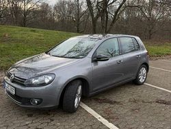 Grau Gebraucht 2011 VW Golf VI Style Kleinwagen | 6.700 € (Fairer Preis)