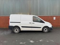 Weiß Gebraucht 2010 Citroën Jumpy Van / Kleinbus | 3.000 € (Guter Preis)