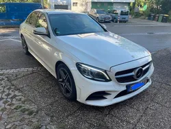 Weiß Gebraucht 2019 Mercedes C300 AMG line Limousine | 30.900 € (Fairer Preis)