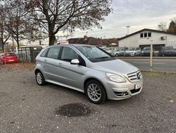 Silber Gebraucht 2010 Mercedes B200 Sport Edition Van / Kleinbus | 5.700 € (Fairer Preis)