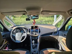 Braun Gebraucht 2012 Opel Zafira Tourer Active Van / Kleinbus | 4.100 € (Fairer Preis)