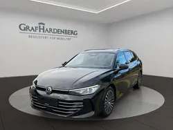 Schwarz Gebraucht 2025 VW Passat Elegance Kombi | 42.530 €