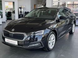 Schwarzmagic perleffekt Gebraucht 2020 Skoda Octavia Kombi | 19.890 € (Fairer Preis)
