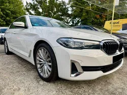Alpinweiss iii Gebraucht 2023 BMW 520 Luxury Line Limousine | 36.900 € (Superpreis)