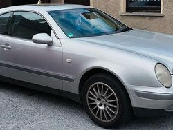Silber Gebraucht 1997 Mercedes CLK320 Elegance Coupé | 3.999 € (Fairer Preis)