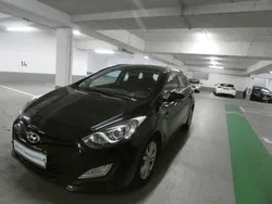 Phantom black Gebraucht 2014 Hyundai i30 Trend Kombi | 4.900 € (Guter Preis)