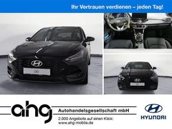 Abyss black Neu 2025 Hyundai i30 Advantage Limousine | 25.699 € (Etwas zu teuer)
