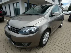 Braun Gebraucht 2012 VW Golf VII Life Limousine | 5.490 € (Superpreis)