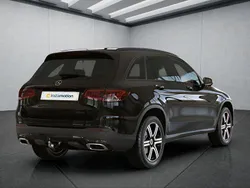 Schwarz Gebraucht 2022 Mercedes GLC200 SUV | 43.799 € (Teuer)