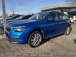 Race blau metallic Gebraucht 2022 Skoda Kamiq Style SUV | 16.900 € (Fairer Preis)