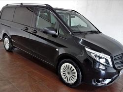 Obsidianschwarz metallic Gebraucht 2022 Mercedes Vito Van | 27.999 €