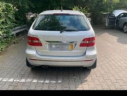 Silber Gebraucht 2007 Mercedes B170 Van / Kleinbus | 4.400 €